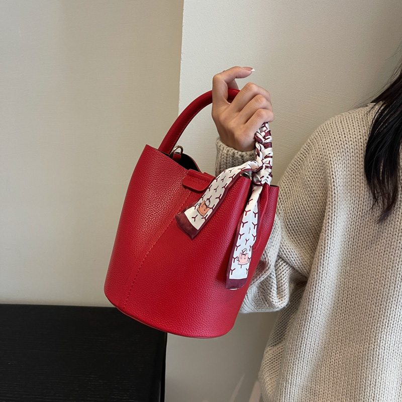 Red PU Bucket Shoulder and Cro - огляд і ціна Luxury Bags For Sale