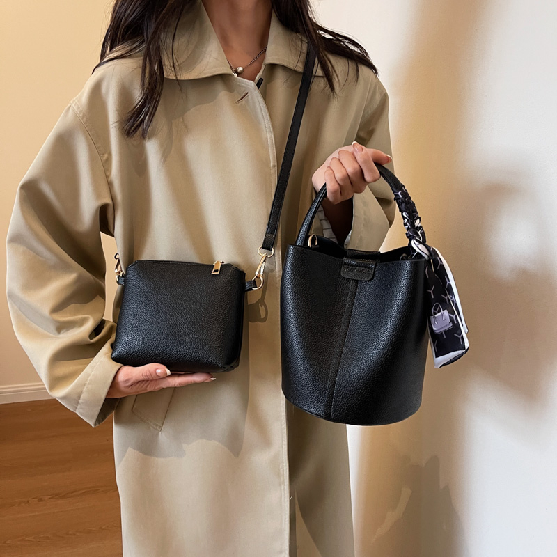 Red PU Bucket Shoulder and Cro - огляд і ціна Luxury Bags For Sale
