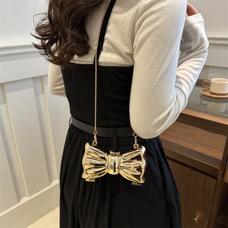 Luxury Fashion Metal Mini Hand - огляд і ціна Luxury Bags Made